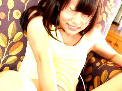 ＜加賀美シュナ！＞「凄いの…♡」スリムな体の可愛い貧乳ちっぱい女子！エロ行為でもだえカンジチャウ！
