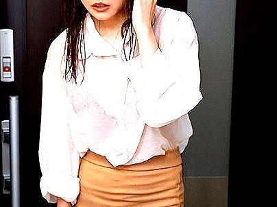 ＜家庭教師！＞大雨で濡れで帰ってきた極エロ家庭教師！我慢限界でエロ行為シチャウゾ！
