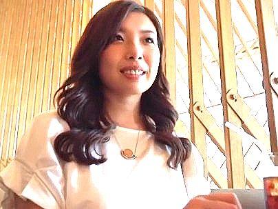 ＜美魔女人妻！＞性欲高め欲求不満の奥さん人妻美魔女のおばさん！ホテルで浮氣ファックしちゃうゾ！