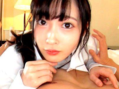 ＜不倫！＞「ｈしたいの…♡」スリムな体の美乳おっぱいＯＬ！相部屋でエロ行為に発展シチャウゾ！