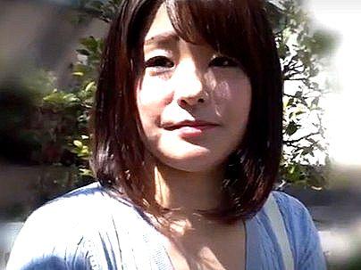 ＜美魔女おばさん！＞エロ感じの三十路の人妻熟女美魔女オバサン！童貞君相手に筆おろしシテクレチャウ！