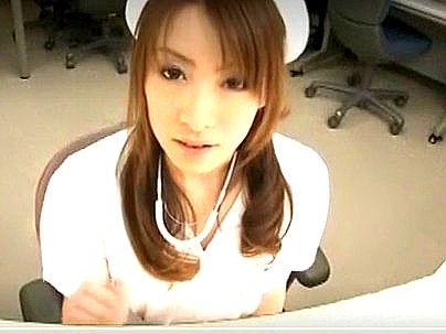 ＜痴女ギャル！＞ヤバい感じの看護師ナースが患者のオチンポ痴女行為でイタズラ三昧ｗｗｗｗ