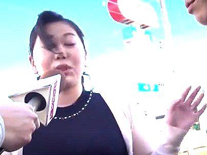 ＜三十路のママ！＞豊満ムチムチエロい体のおくさんヒトヅマまま！息子のムスコを刺激シテクレチャウ！