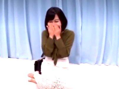 ＜素人ナンパ！＞真面目そうな清楚系スレンダーオネエさんがＭＭ号でエロマッサの餌食になっちゃう！！！！