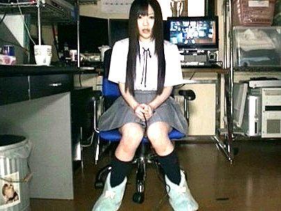 ＜自撮り！＞「したいの…♡」スリムな体の貧乳ちっぱいカワイ子ちゃん！エロ行為自撮りしてるぞ！