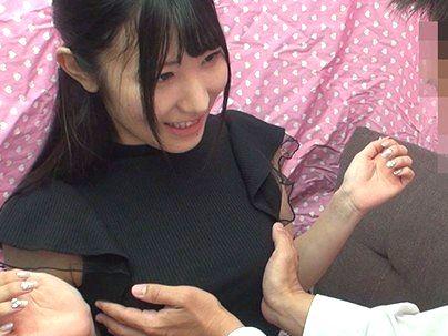 ＜清楚美人！！＞上品な感じのカワイ子ちゃん素人がナンパされてエロ行為に発展しちゃうぞｗｗｗｗ