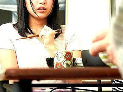 ＜若妻！＞清楚系巨乳オッパイ上品な奥さん！大嫌いな義父に強引にエロ行為持ち込まれたゾ！