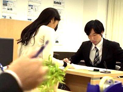 ＜おばさんとセックス！＞滅茶苦茶エロい格好の美魔女人妻奥さんとえちえちしちゃう！！！！！