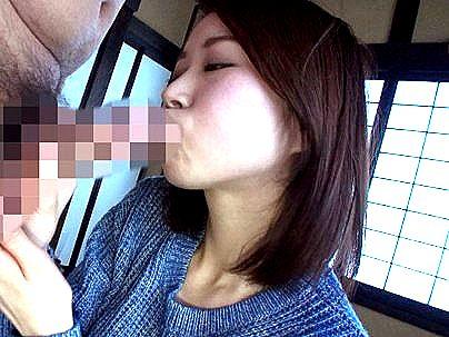 ＜エステティシャン！＞上品な感じの巨乳おっぱい人妻！不倫旅行でエロ行為楽しんじゃうゾ！！