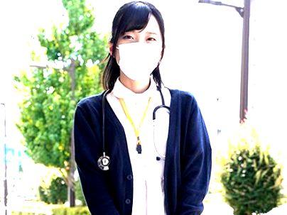＜素人ナンパ！＞「おっきいね…♡」清楚系かわいいナースのお姉さん！ＭＭ号でえちえちに発展シチャウゾ！