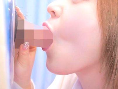＜素人ナンパ！＞「これかな？？」彼氏チンポ当てゲーム挑戦シチャウゾ！可愛い女子が失敗したら・・・