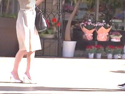 ＜人妻ナンパ！＞街で見かけた上品な感じのおくさんヒトヅマがゲットされてえちえちに持ち込まれる！！！