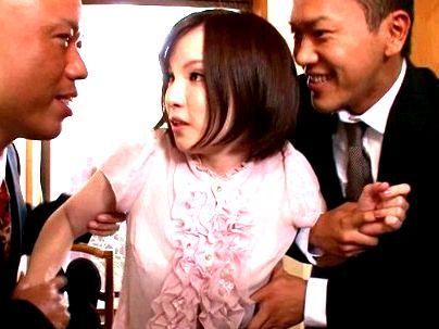 ＜NTR！＞「ダメなのに・・・！」清楚なボイン奥様！男に無理やりエロ交尾持ち込まれちゃう(アダルト動画)