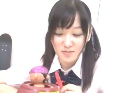 ＜イキ潮お漏らし！＞真面目そうな清楚系可愛い美少女がマジイキ潮ふきとか最高すぎるゾ！！！