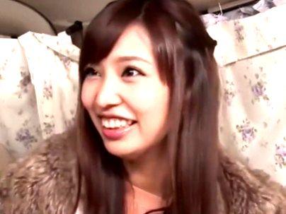 ＜人妻なんぱ＞素人美魔女の奥さんがゲットされて車の中でエロ行為ナカ出しにｗｗｗｗ