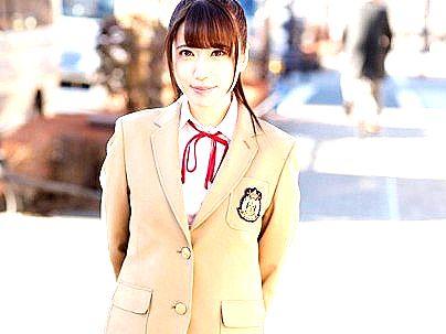 ＜素人ナンパ！＞ＳＳＳ級スレンダー細身制服美少女！MM号でエロ行為に発展シチャウゾ！