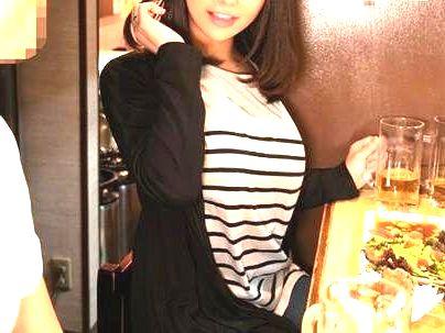 【ヒトヅマ×ナンパ】エロカワイ子ちゃん美少女人妻がナンパされてハメ撮りになっちゃうぞｗｗｗｗｗ