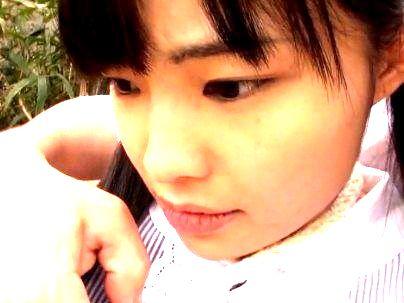 ＜ミニマム！＞小柄な童顔美少女がパイパンオマンコいじられるとこらがマジでヤバすぎるゾ！！！！