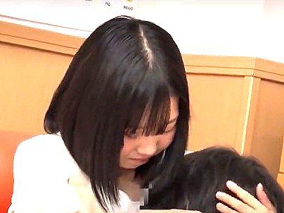 ＜保育専門学校！＞「男は僕1人とかｗW！最高しょ！」巨乳おっぱいお姉ちゃんがよちよちしてエロ行為しちゃう！