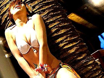 ＜看板娘レ●プ！＞スタイル抜群巨乳オッパイビアガーデン美女！犯しレイプしちゃうぞ！