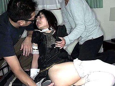 ＜連続中出し！＞美乳オッパイの可愛い美少女！コスプレ姿でエチエチザーメン中出し膣内射精に！