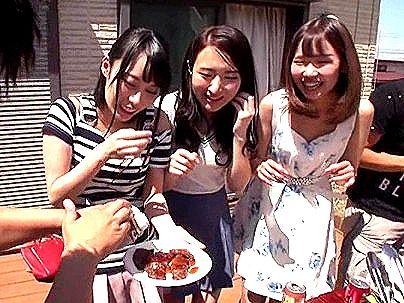 ＜NTR！＞サークルの飲み会に参加した彼女！まさかの王様ゲームでネトラレ行為になっちゃう！