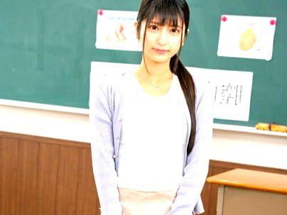 ＜新任女教師！＞「イッチャウ…」スリムな体の美乳おっぱい教師！エロ行為でザーメン中出しになるぞ！