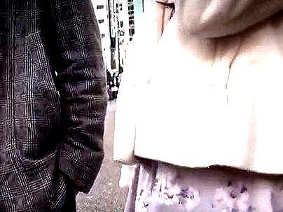 ＜熟女軟派！＞清楚な感じの人妻熟女がマジックミラー号でエロ行為になっちゃうぞｗｗｗｗ