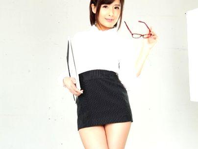 ＜夏目優希！＞ショートカットの滅茶苦茶タイトスカートお姉さんOLが誘惑してくるから我慢限界で一線・・・