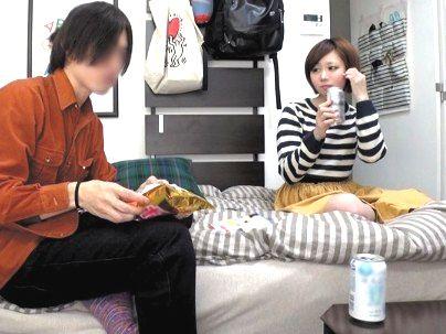 ＜処女喪失＞ショートカット激カワ素人がナンパされて本番行為で処女喪失に！！！！！