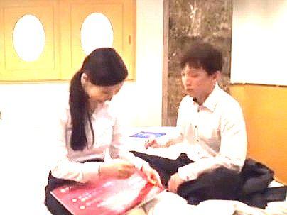 ＜膣内射精！＞スリムな体の美人オネエサンOL奥さん！後輩男子と浮氣不倫エチエチシチャウゾ！