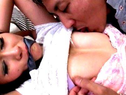 ＜人妻レ●プ！＞「たすけて…」美乳おっぱい美魔女奥さん！犯されレイプされるぞ！