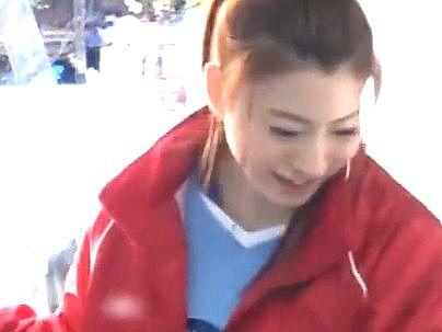 ＜お漏らしアクメ！＞素人のカワイ子ちゃんがMM号でオマンコ刺激されておもらし！！！！！