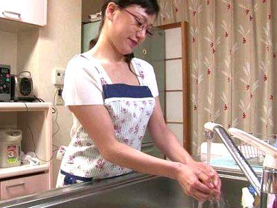 ★性欲高めのヒトヅマ熟女奥さんがカウンセリングうけてエロ行為しちゃうぞｗｗｗｗ
