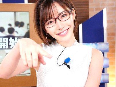 ＜女子アナウンサー！＞スタイル抜群巨乳オッパイ文系メガネ女子！放送中にマジイキ潮ふきしちゃうぞｗｗｗｗｗ