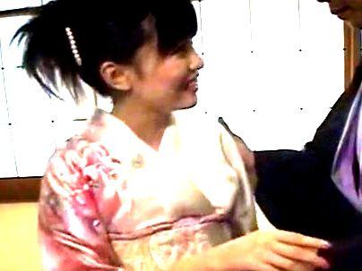 ＜自慰行為！＞「もっと見て・・♡」スレンダー細見美人お姉さん！着物姿でノーパンとかエロシコ！