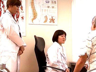 ＜百合！＞疲れて寝ちゃった看護師ナースちゃん！女医がレズビアン行為シチャウゾ！