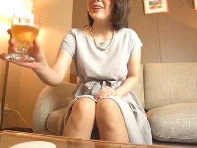 ＜膣内射精SEX＞清楚な感じのおくさんヒトヅマがママ活サイトで不倫セックスしちゃうぞｗｗｗｗｗ
