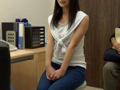 ≪ヒトヅマ≫【ネトラレ】スレンダーカワイ子ちゃん人妻が変態医師にネトラレエロ行為になっちゃうぞｗｗｗ