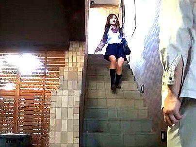 ＜近親相姦！＞「ダメ…」ミニマム小柄カワイ子ちゃんミニスカ娘！お父さんが禁断エロ行為しちゃう！
