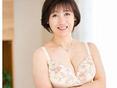 ≪ヒトヅマ≫【熟女】エロい体の人妻熟女がオナニー見せつけザーメン中出しされちゃうぞｗｗｗｗ