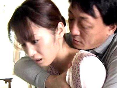 ＜清楚美人人妻！！＞スレンダー細身美乳オッパイ奥さん人妻が罪を犯した旦那のために体を差し出すエロドラマ！