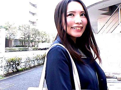 ＜三十路！＞外国人旦那のスレンダー細身極エロ美人奥さん！不倫SEX楽しんじゃうゾ！