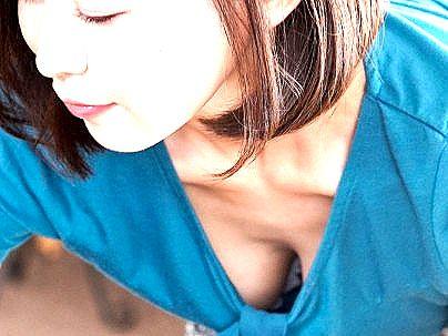 ＜友達のママ！＞スレンダーくびれ巨乳ＳＳＳ級友達のママ！興奮してしまいエロ行為になるぞ！