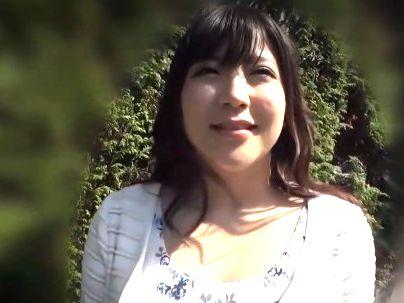 ＜三十路人妻！＞年の割にはいい体のおくさんヒトヅマが童貞君相手に筆おろしシテクレチャウｗｗｗｗ