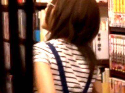 ＜本屋バイト！＞「え、やめて」巨乳おっぱい美少女！着替え中にイキナリ挿入でもだえる姿ヤッバ！