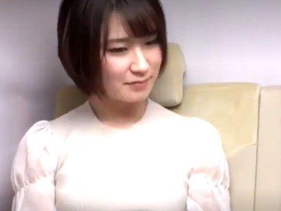 ＜口説いて膣内射精！＞上品な感じのヒトヅマ熟女が口説かれて膣内射精にｗｗｗｗ