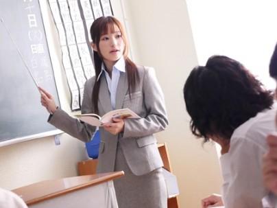 ≪女教師≫【屈辱】スレンダーほそみの可愛い女教師が屈辱プレイでもだえ感じちゃうぞｗｗｗｗｗｗ！！！