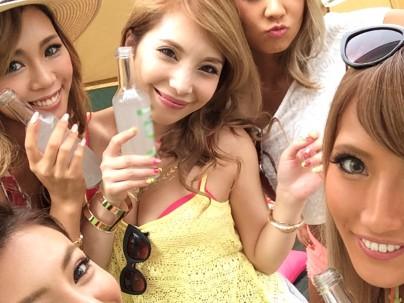 ≪ギャル≫【美女】野外フェスティバルでギャルがエロ行為になっちゃうぞｗｗｗｗｗ