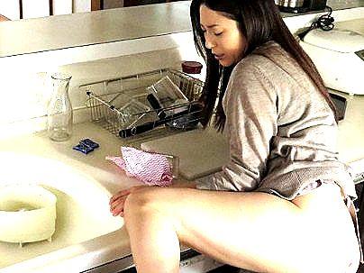 ＜女教師NTR！＞美魔女オバサン巨乳おっぱいの美人先生！ネトラレ行為になるぞ！